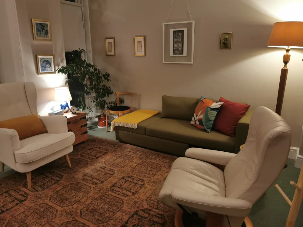 Leilah Botham therapy room - Psychoanalytic psychotherapy in Central and North Oxford